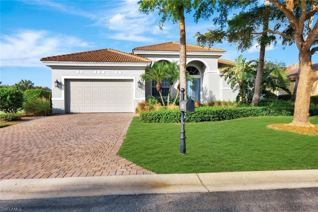 5622 Whispering Willow WAY FORT MYERS, FL 33908