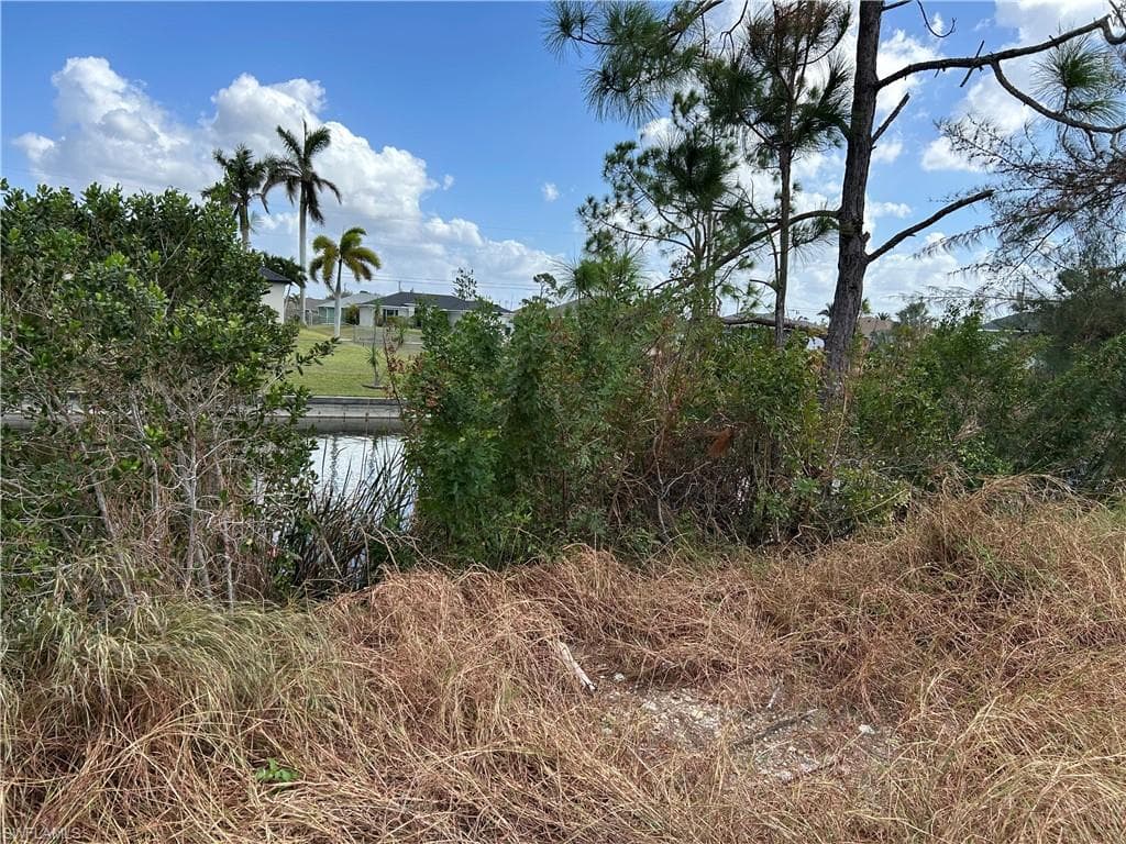 2155 NW 24th AVE CAPE CORAL, FL 33993