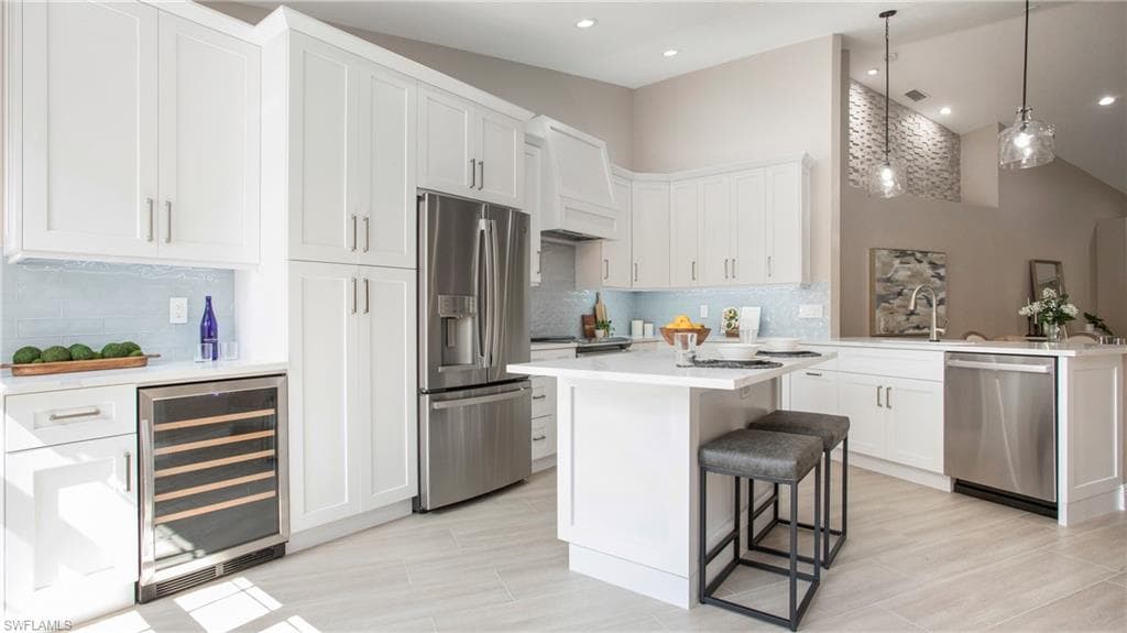 8390 Excalibur CIR F12 NAPLES, FL 34108
