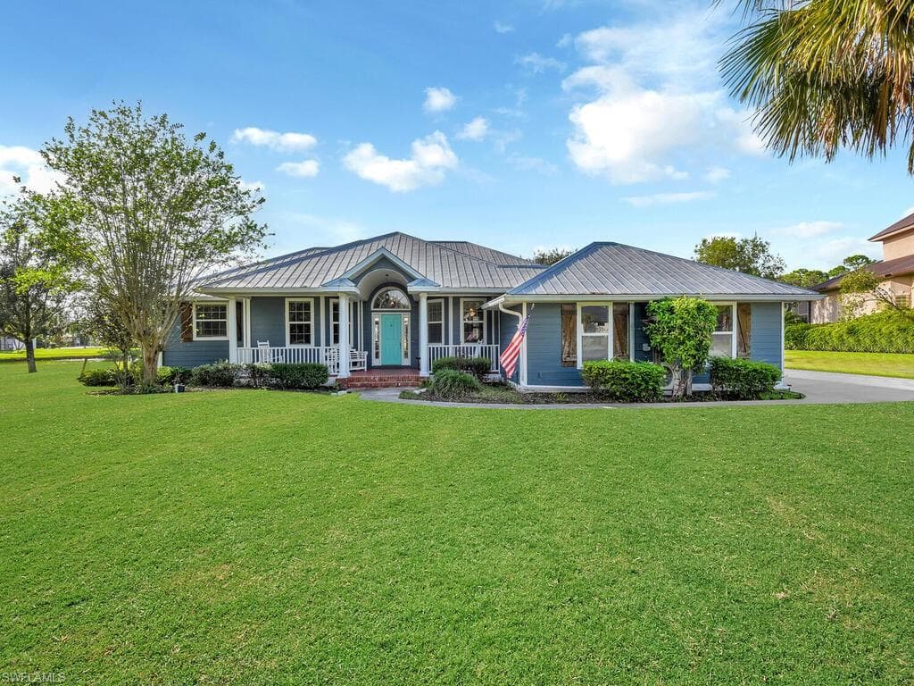 16741 Oak Grove CT ALVA, FL 33920
