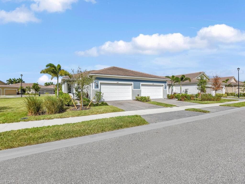 10372 Bonavie Cove DR FORT MYERS, FL 33966