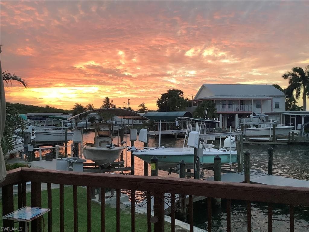 3902 Cherry LN ST. JAMES CITY, FL 33956