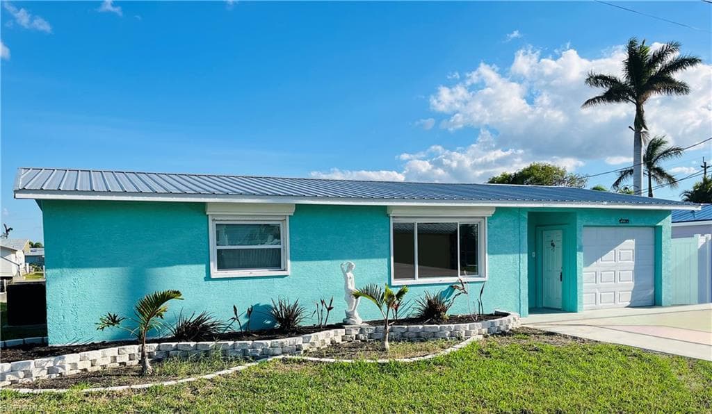 2709 Clyde ST MATLACHA, FL 33993
