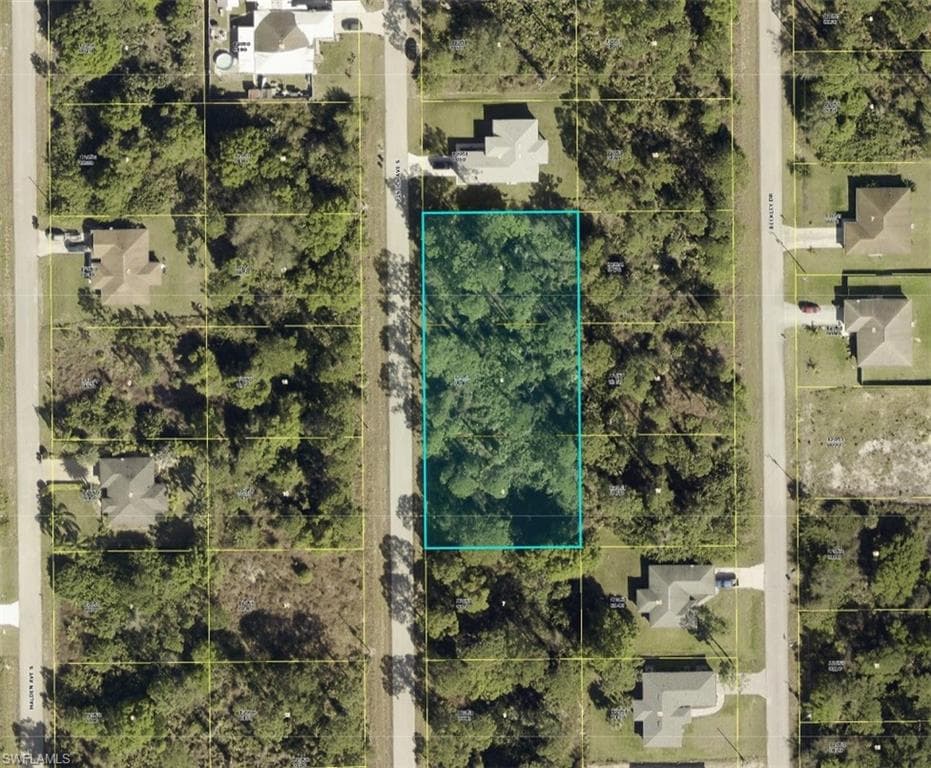 223 Pinola AVE S LEHIGH ACRES, FL 33974