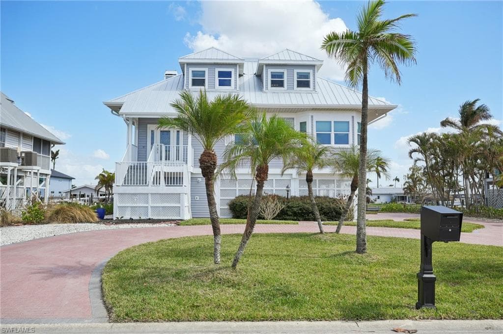18323 Deep Passage LN FORT MYERS BEACH, FL 33931