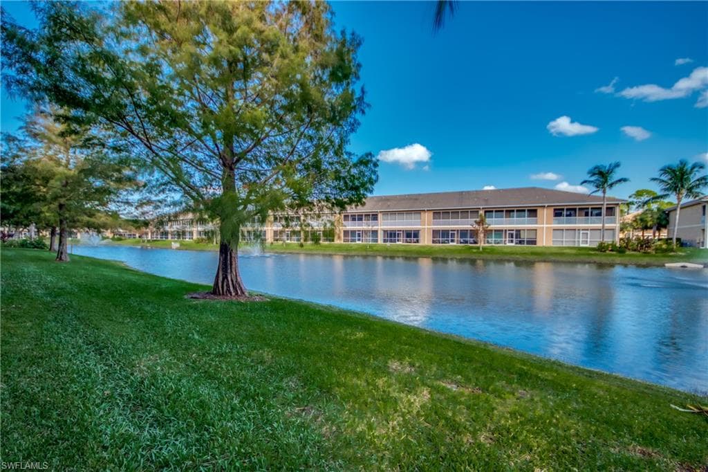 1070 Winding Pines CIR 204 CAPE CORAL, FL 33909