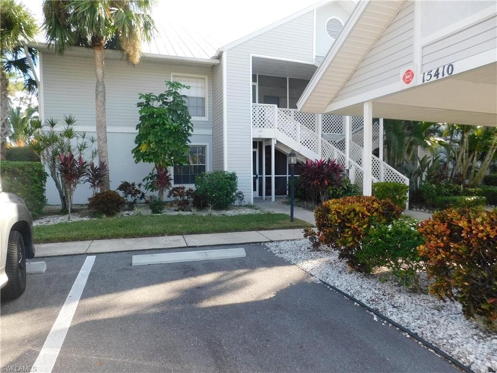 15410 River Vista DR 101 NORTH FORT MYERS, FL 33917
