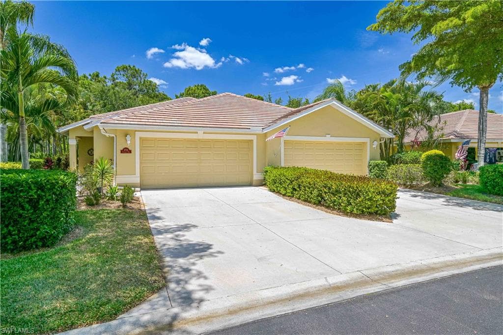 4764 Fairloop RUN LEHIGH ACRES, FL 33973