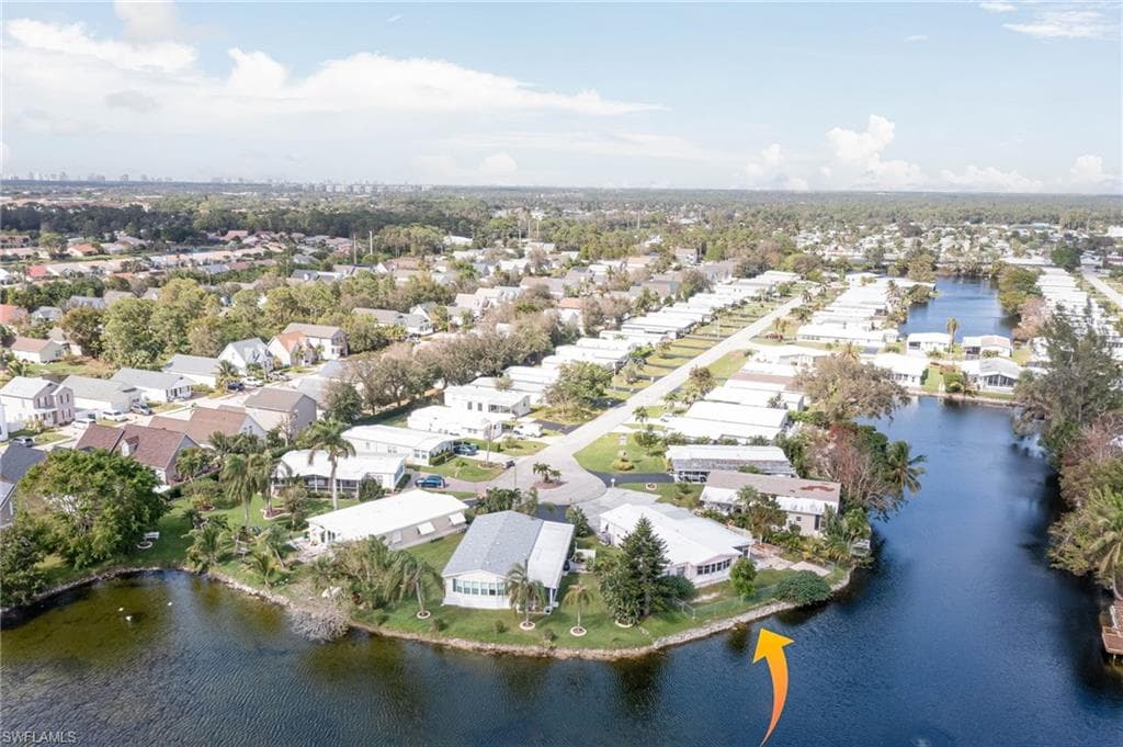 879 Cape Haze LN NAPLES, FL 34104