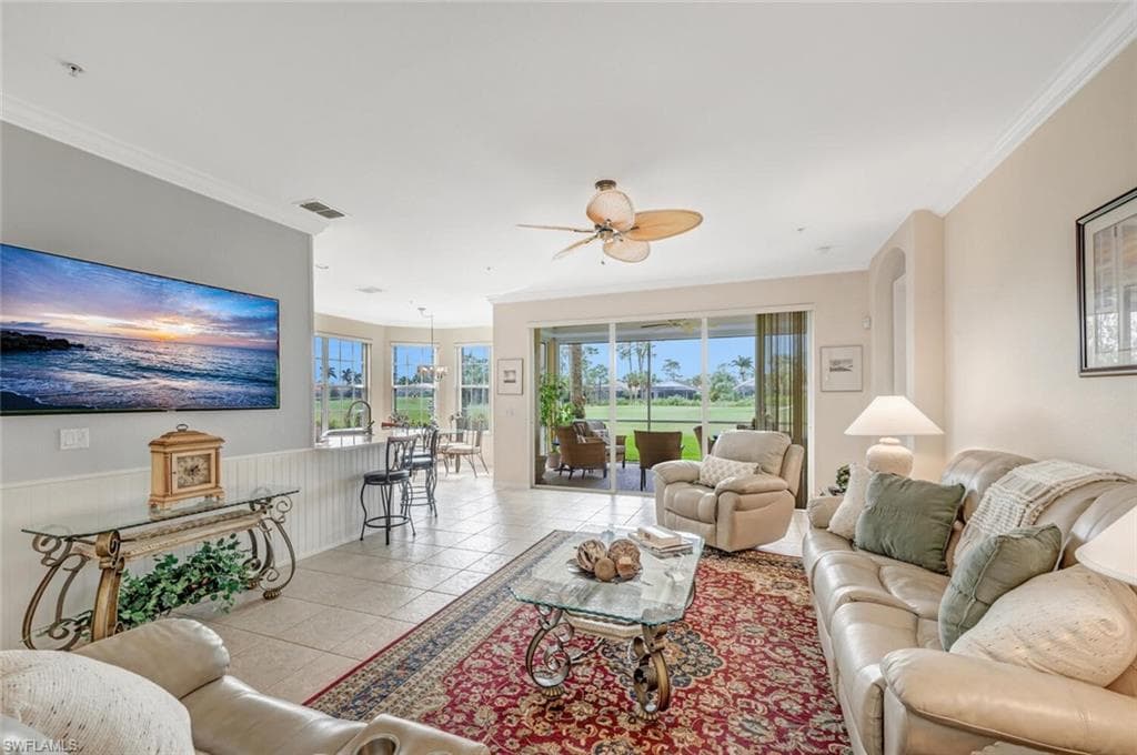 4645 WINGED FOOT CT 101 NAPLES, FL 34112
