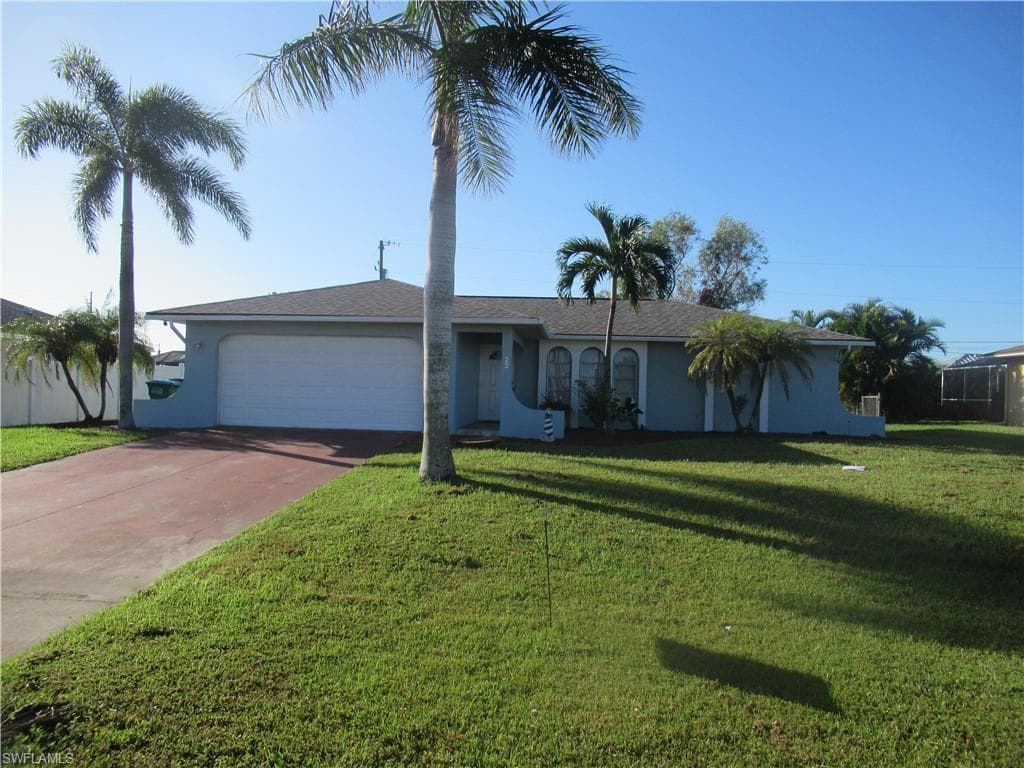 22 SW 19th ST CAPE CORAL, FL 33991