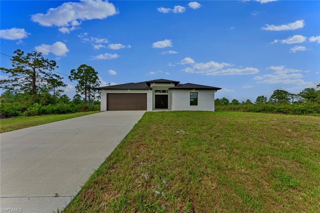 213 Irving AVE LEHIGH ACRES, FL 33936