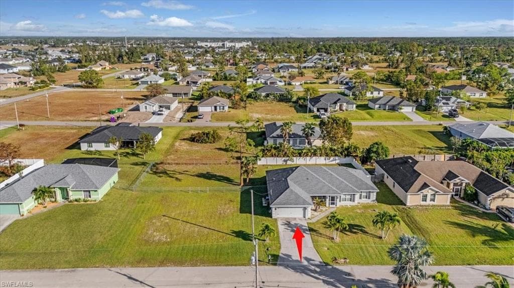 2203 NE 34th ST CAPE CORAL, FL 33909