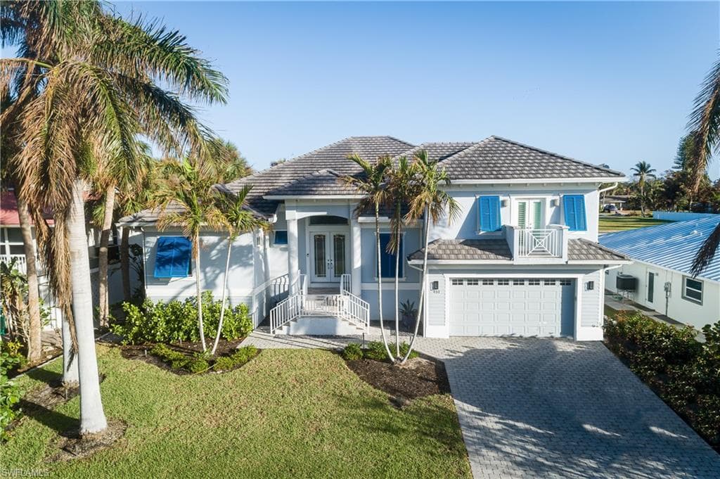 451 Oak AVE NAPLES, FL 34108