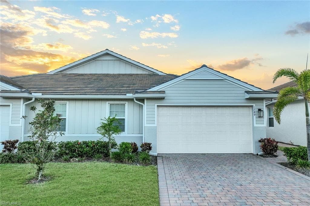 1249 Enbrook LOOP NAPLES, FL 34114