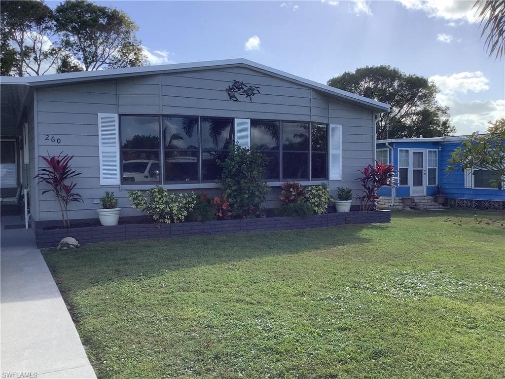 260 Indian Key LN 265 NAPLES, FL 34114