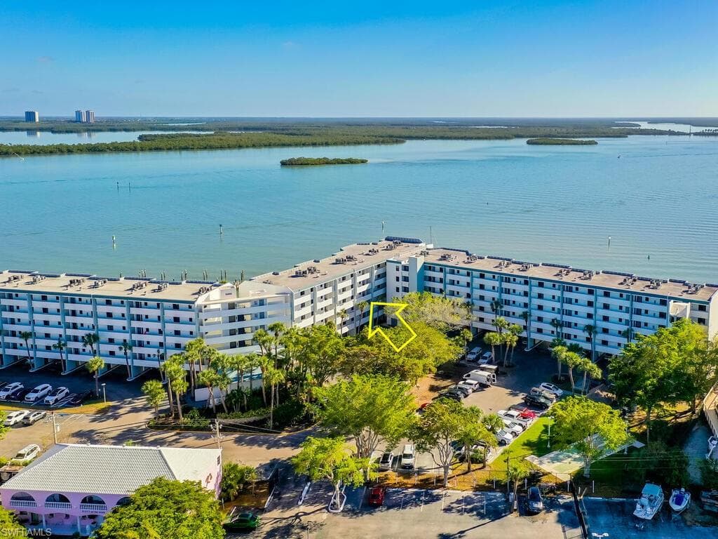 1085 Bald Eagle DR B304 MARCO ISLAND, FL 34145
