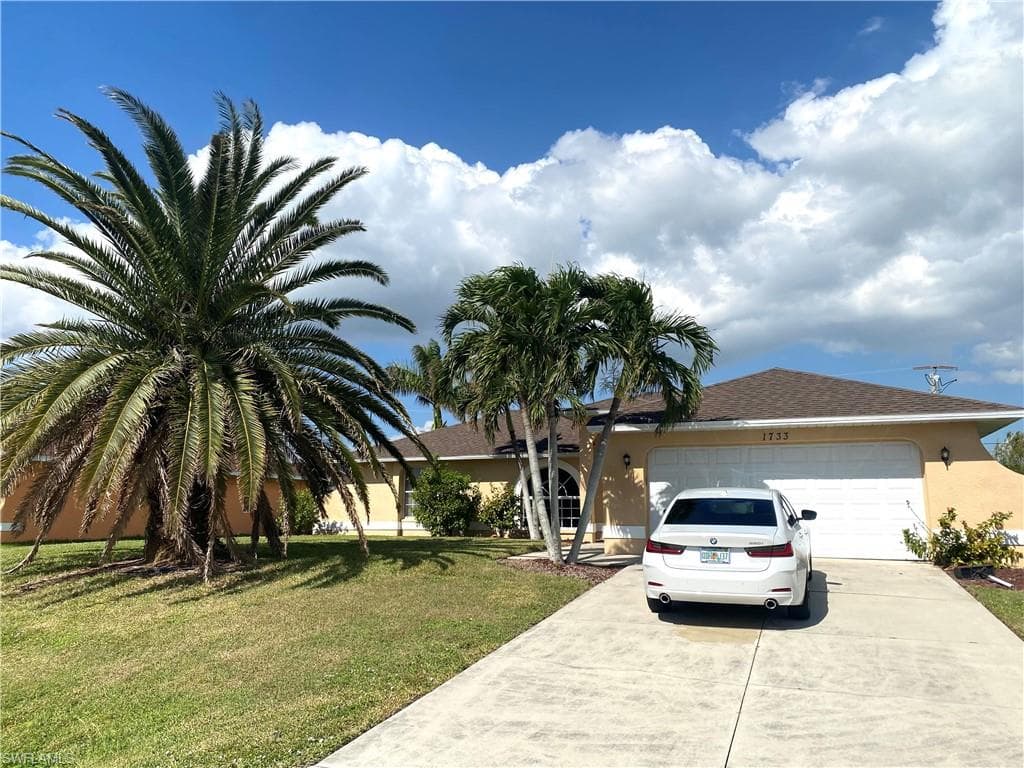 1733 SW 40th TER CAPE CORAL, FL 33914