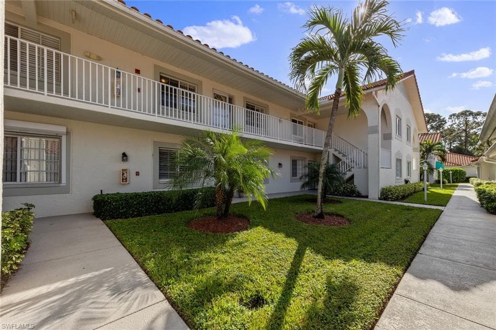 380 Gabriel CIR 3404 NAPLES, FL 34104