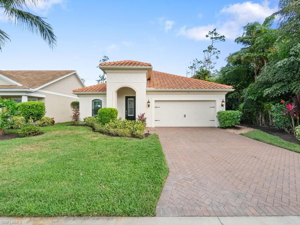 7671 Cypress Walk DR FORT MYERS, FL 33966