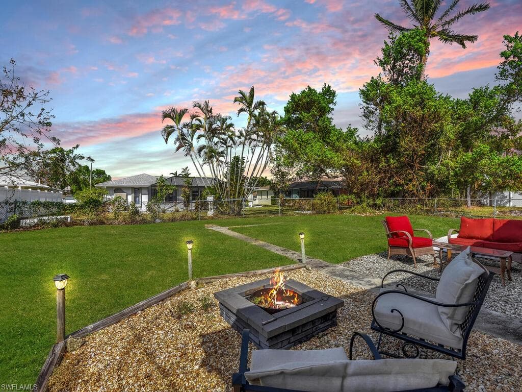 1205 SE 36th ST CAPE CORAL, FL 33904