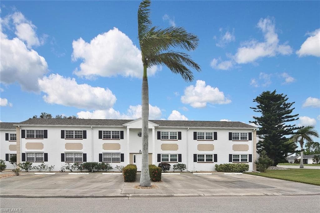 1502 Edgewater CIR 6B FORT MYERS, FL 33919