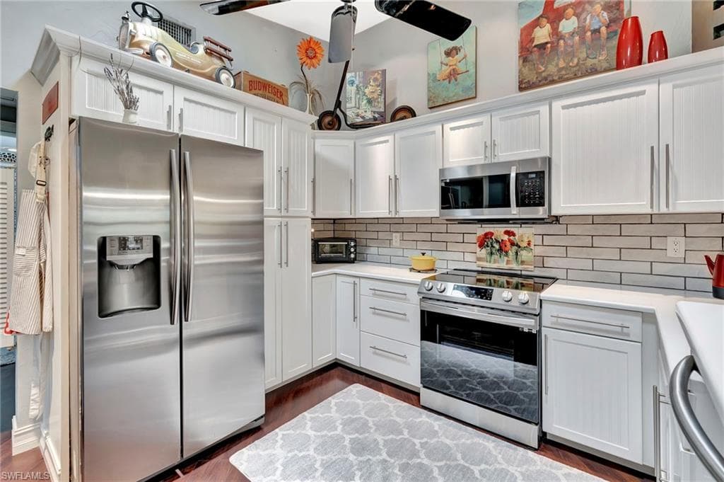 2511 Estey AVE E4 NAPLES, FL 34104