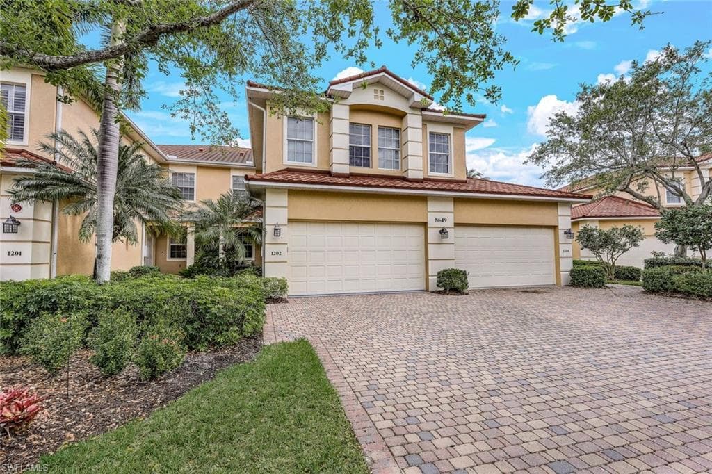8649 Champions PT 1202 NAPLES, FL 34113