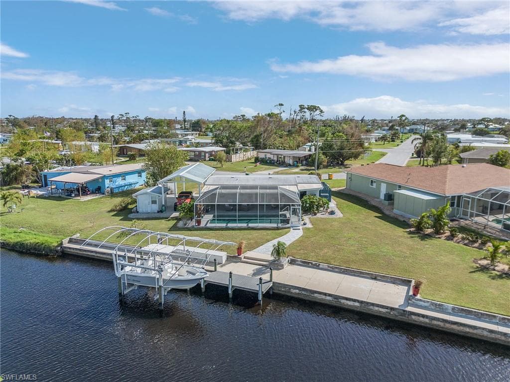 111 Dunn DR NE PORT CHARLOTTE, FL 33952