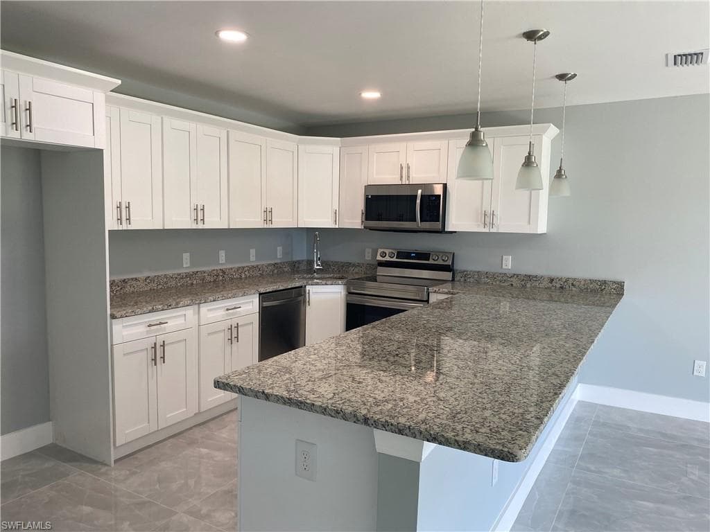 4725-4727 21st ST SW LEHIGH ACRES, FL 33973