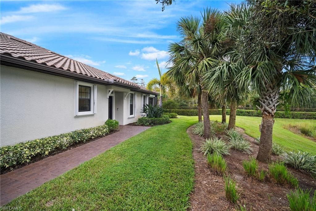 8265 Lucello TER W NAPLES, FL 34114