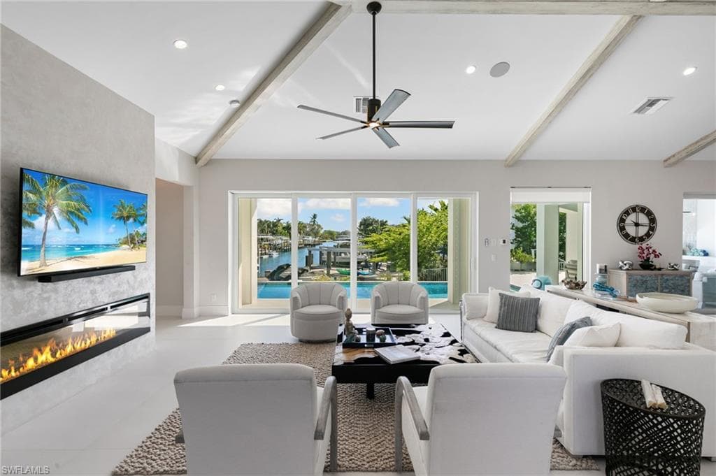 1600 Galleon CT MARCO ISLAND, FL 34145
