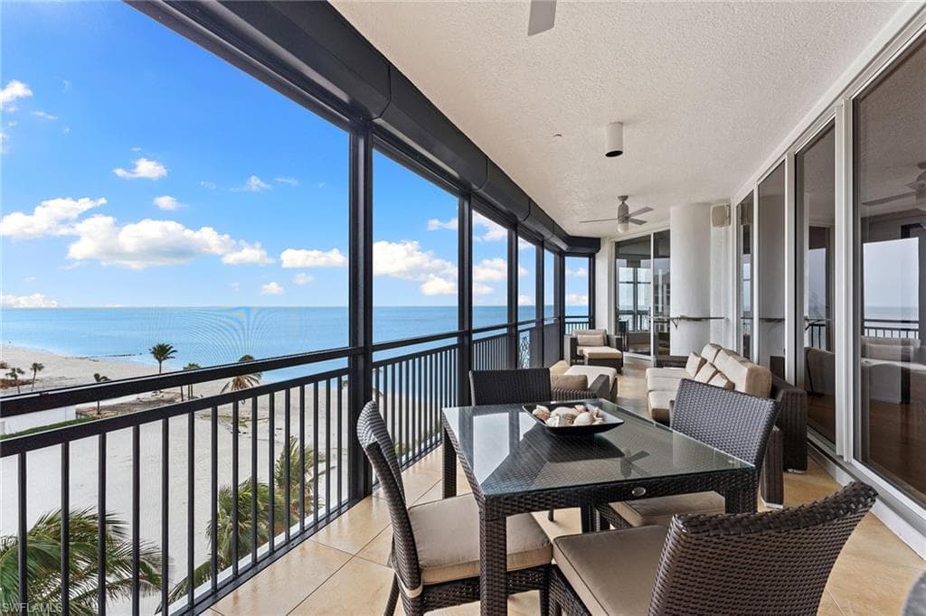 1801 Gulf Shore BLVD N 702 NAPLES, FL 34102