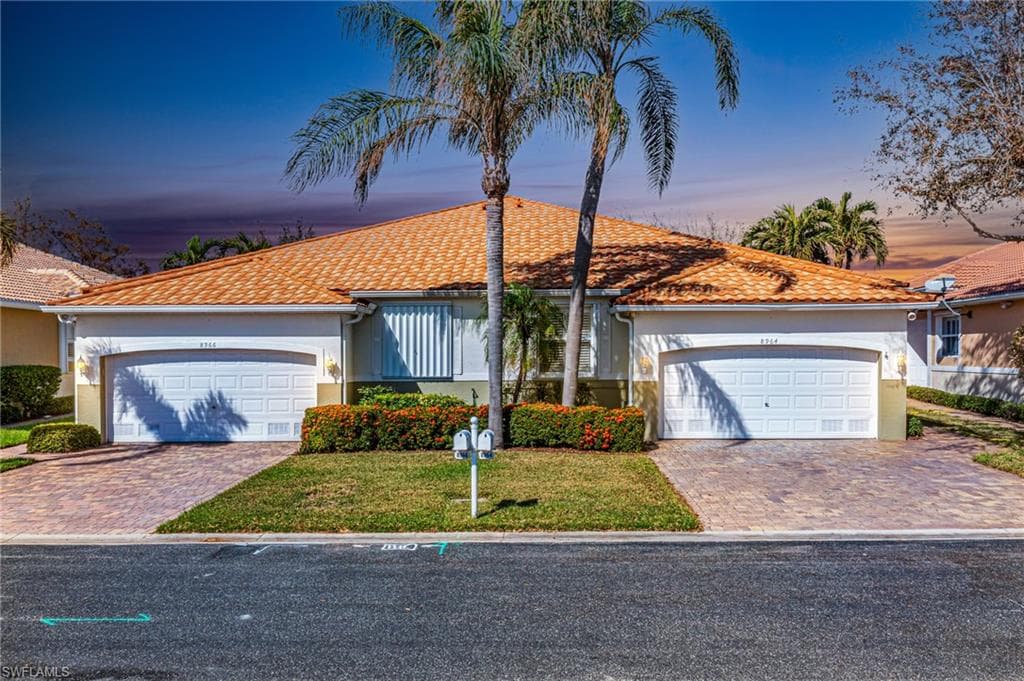 8964 Baytowne LOOP FORT MYERS, FL 33908