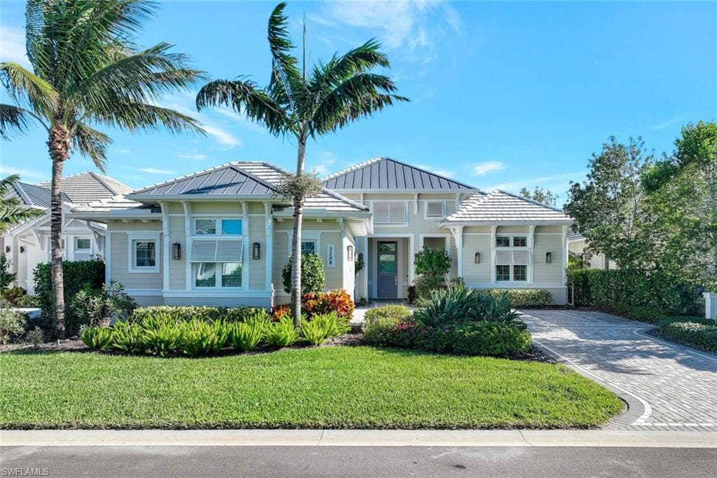 3208 Kumamoto LN NAPLES, FL 34114