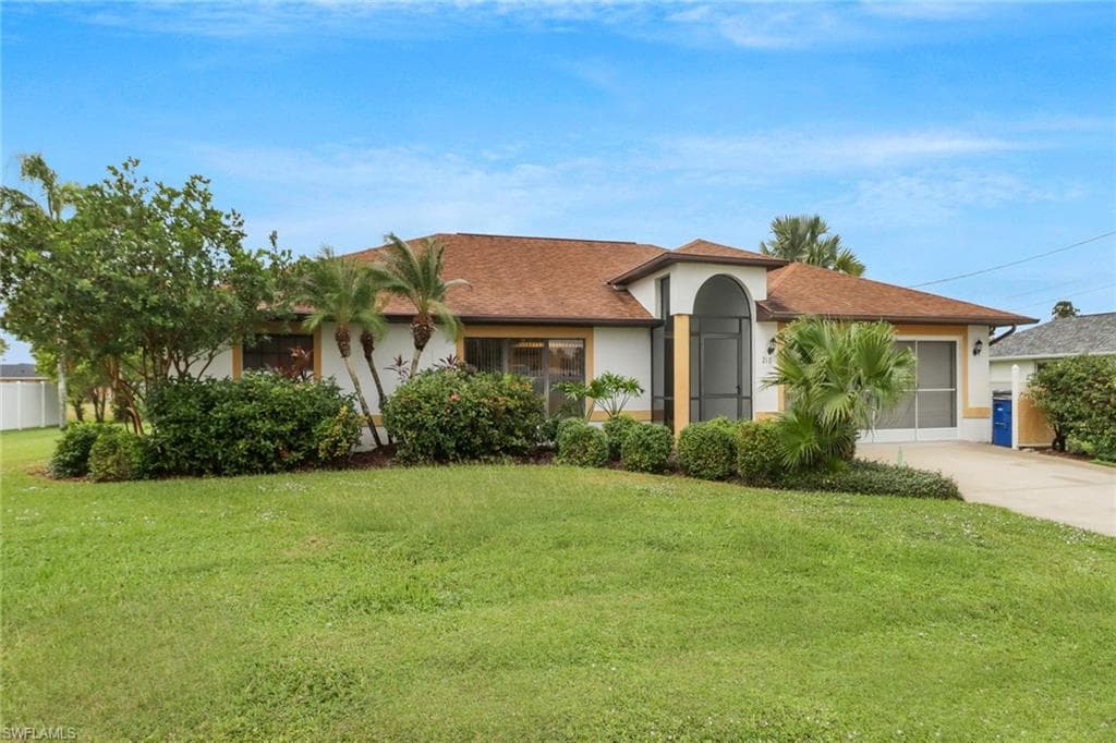 218 Danby RD LEHIGH ACRES, FL 33936