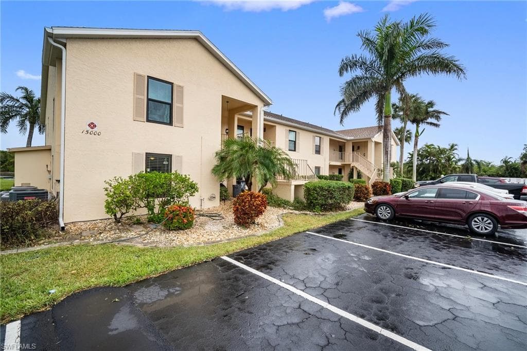 15000 Arbor Lakes DR E 8 NORTH FORT MYERS, FL 33917