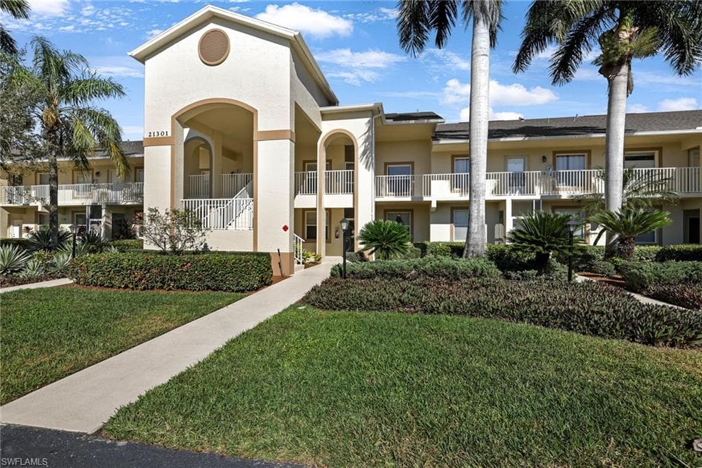 21301 Lancaster RUN 815 ESTERO, FL 33928