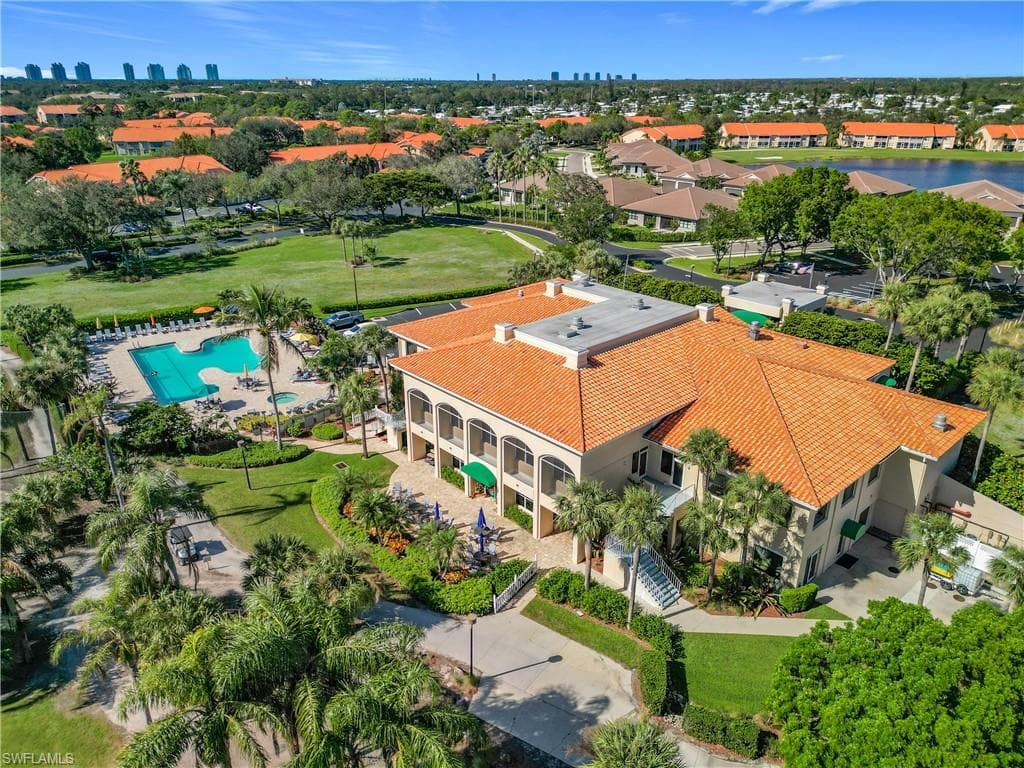 26610 Rosewood Pointe DR C105 BONITA SPRINGS, FL 34135