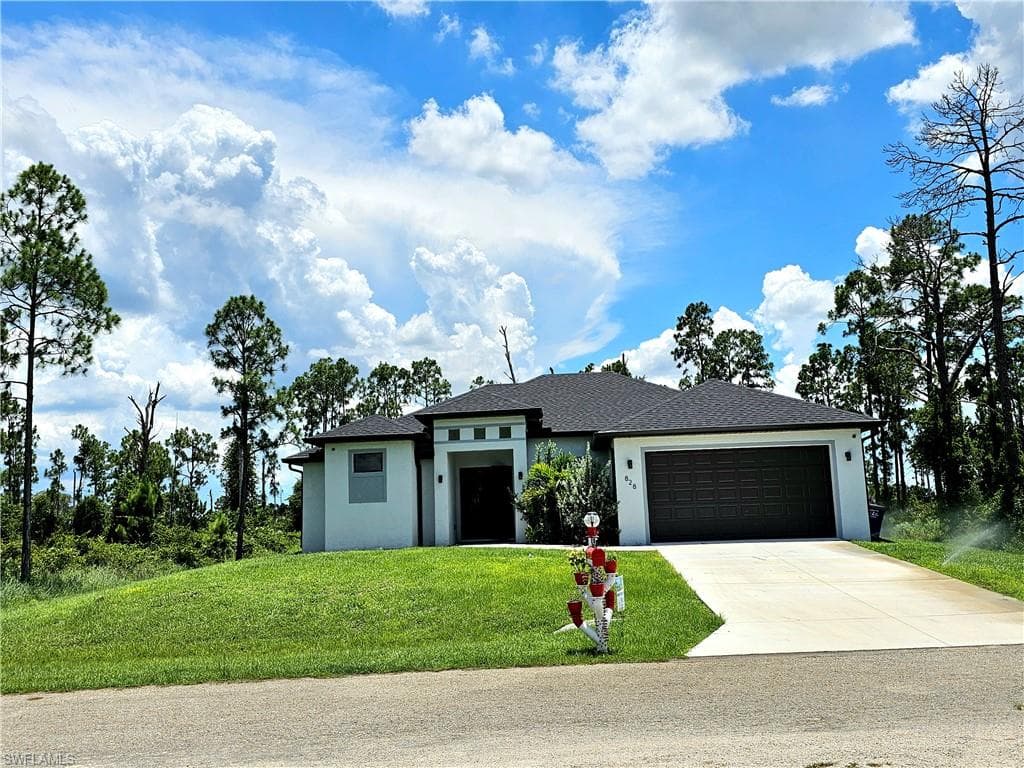 828 Vance ST E LEHIGH ACRES, FL 33974