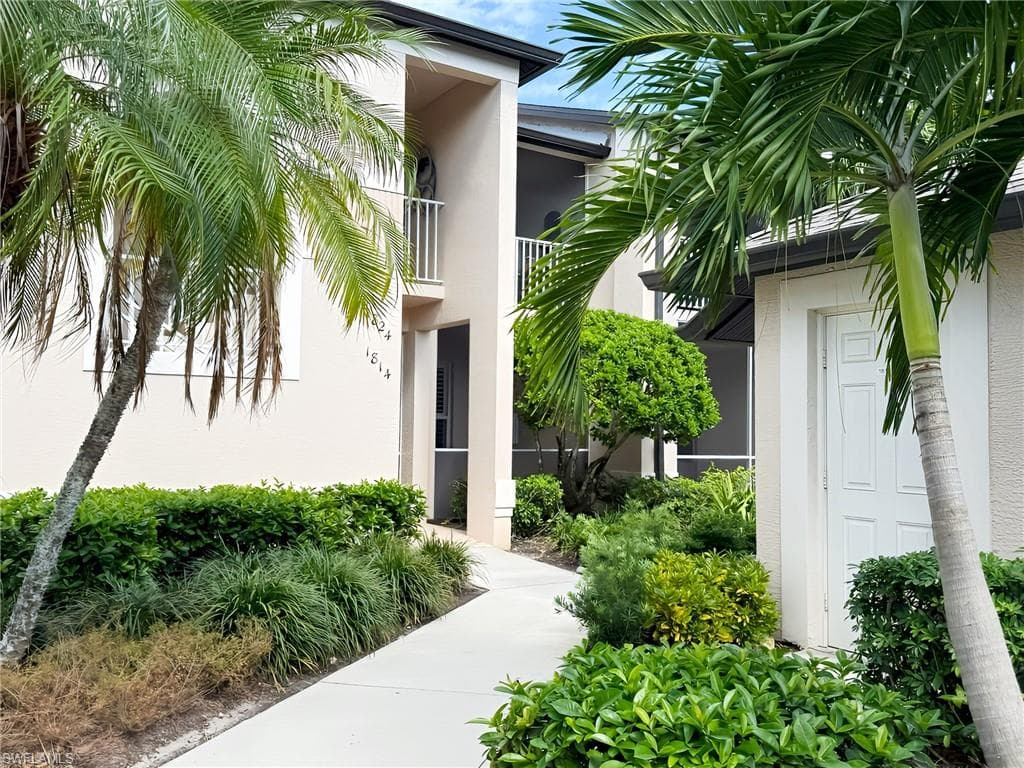 8375 Heritage Links CT 1814 NAPLES, FL 34112