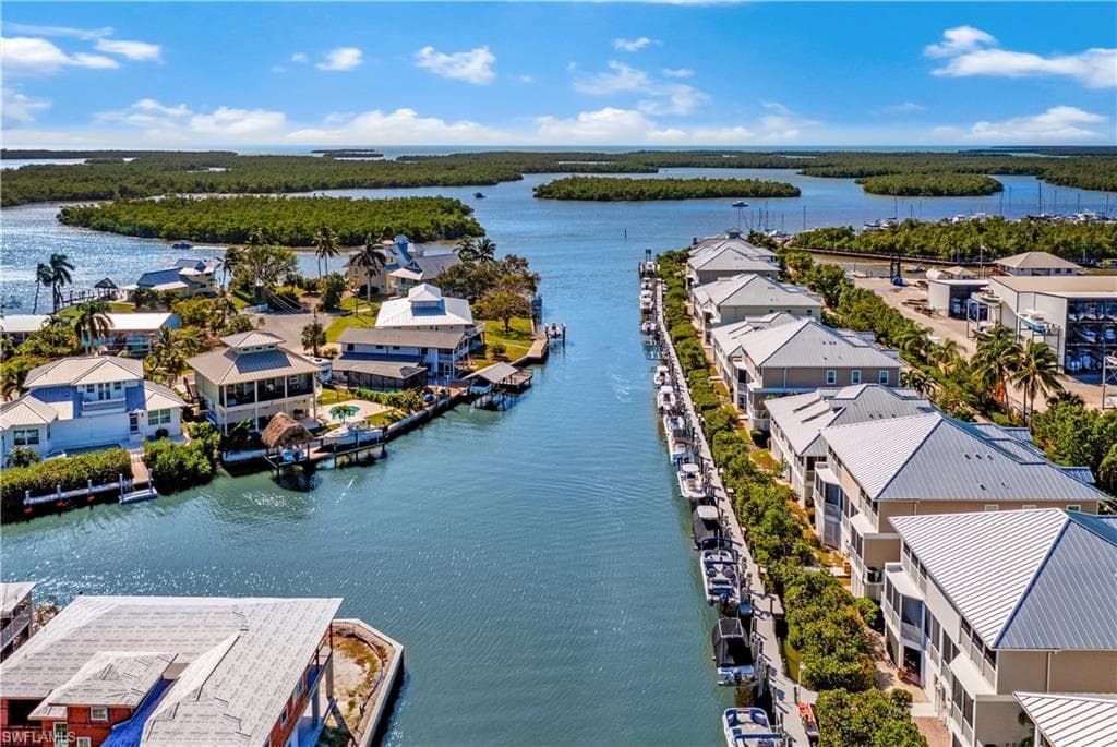 362 Angler DR 1502 GOODLAND, FL 34140