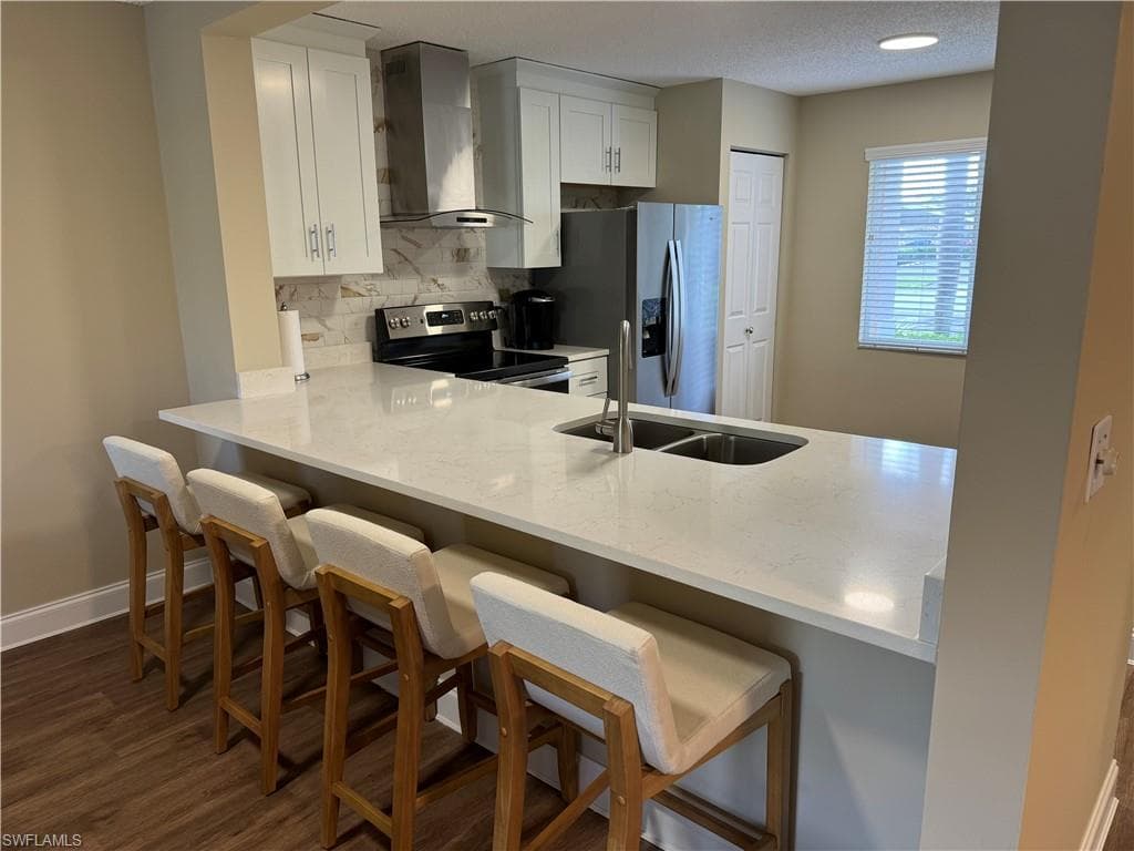 6945 Dennis CIR I-104 NAPLES, FL 34104
