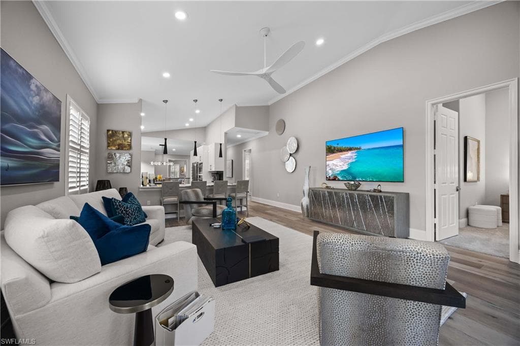7842 Hawthorne DR 1704 NAPLES, FL 34113