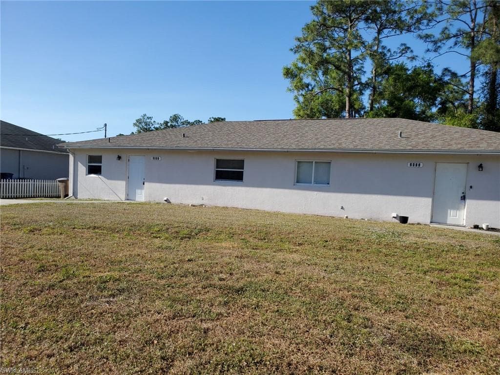 2432 Joe AVE S 2432 LEHIGH ACRES, FL 33973