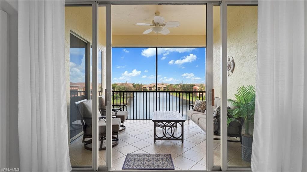 8598 Via Lungomare CIR 304 ESTERO, FL 33928