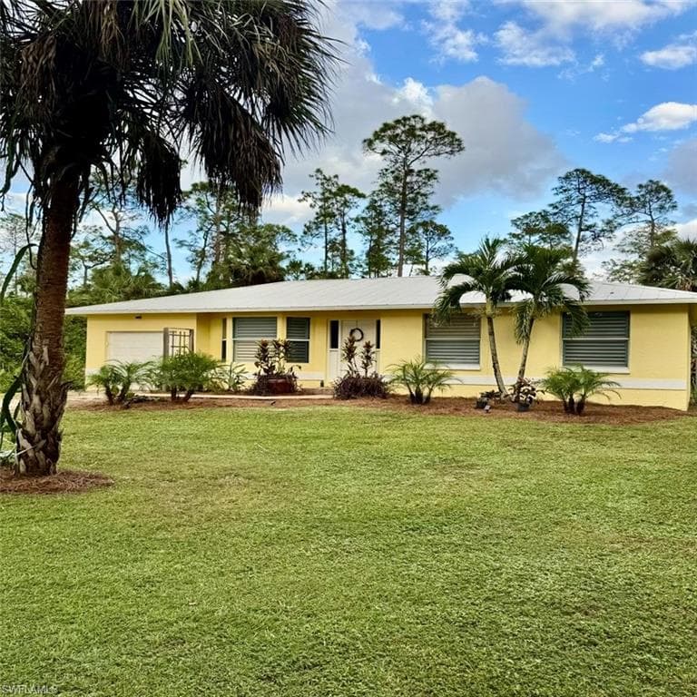 1060 Desoto BLVD S NAPLES, FL 34117