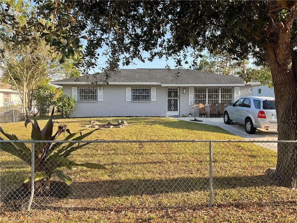 5446 Hardee ST NAPLES, FL 34113