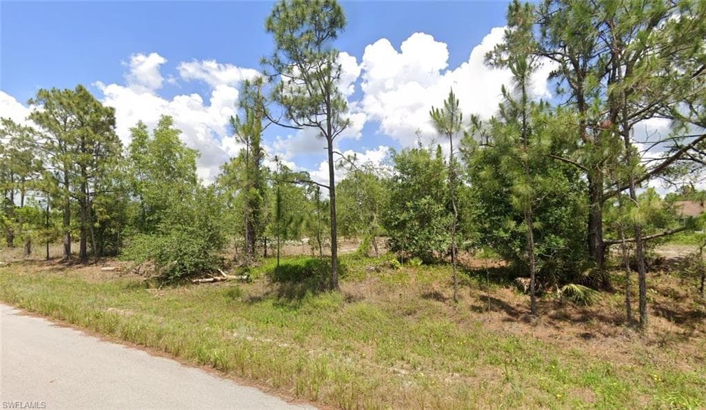 941 Garnet AVE LEHIGH ACRES, FL 33974