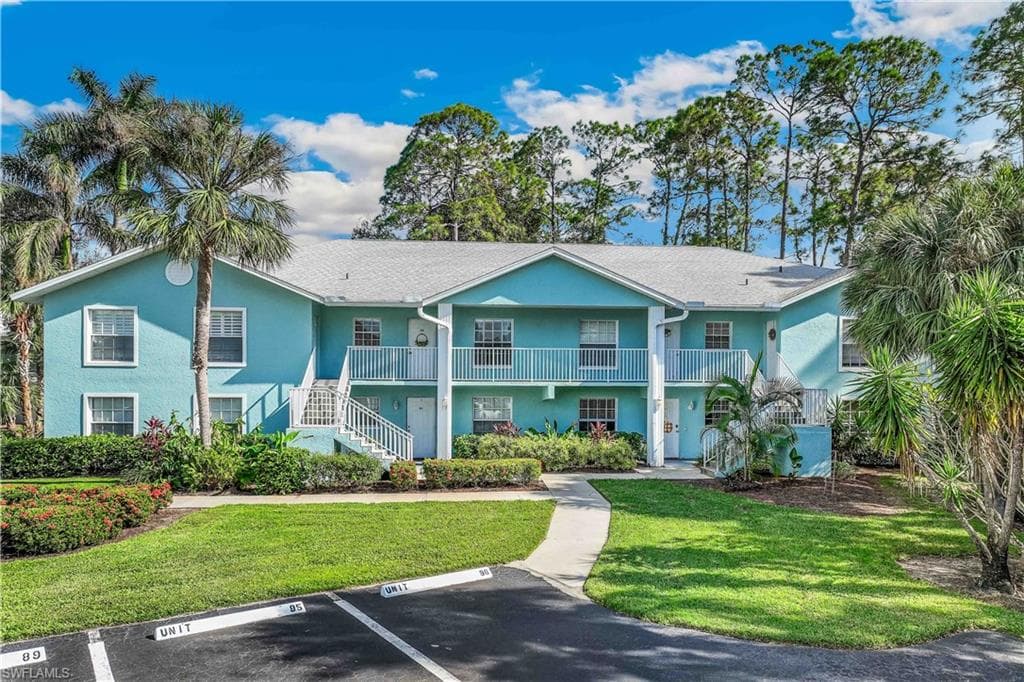 28280 Pine Haven WAY #90 BONITA SPRINGS, FL 34135